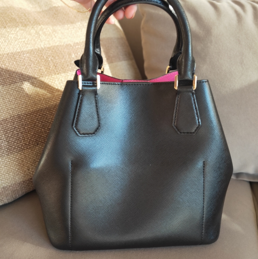 MK Greenwich Large Grab Bag - Picture 15 of 16